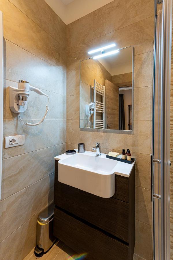 Ferienwohnung Astare -Short Lets In Bari Carrassi- Exterior foto