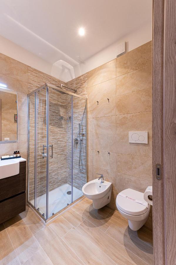 Ferienwohnung Astare -Short Lets In Bari Carrassi- Exterior foto
